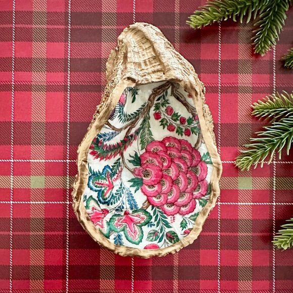 Handmade Other - NWT Extra-Large Oyster Shell Winter Floral Decorative Dish